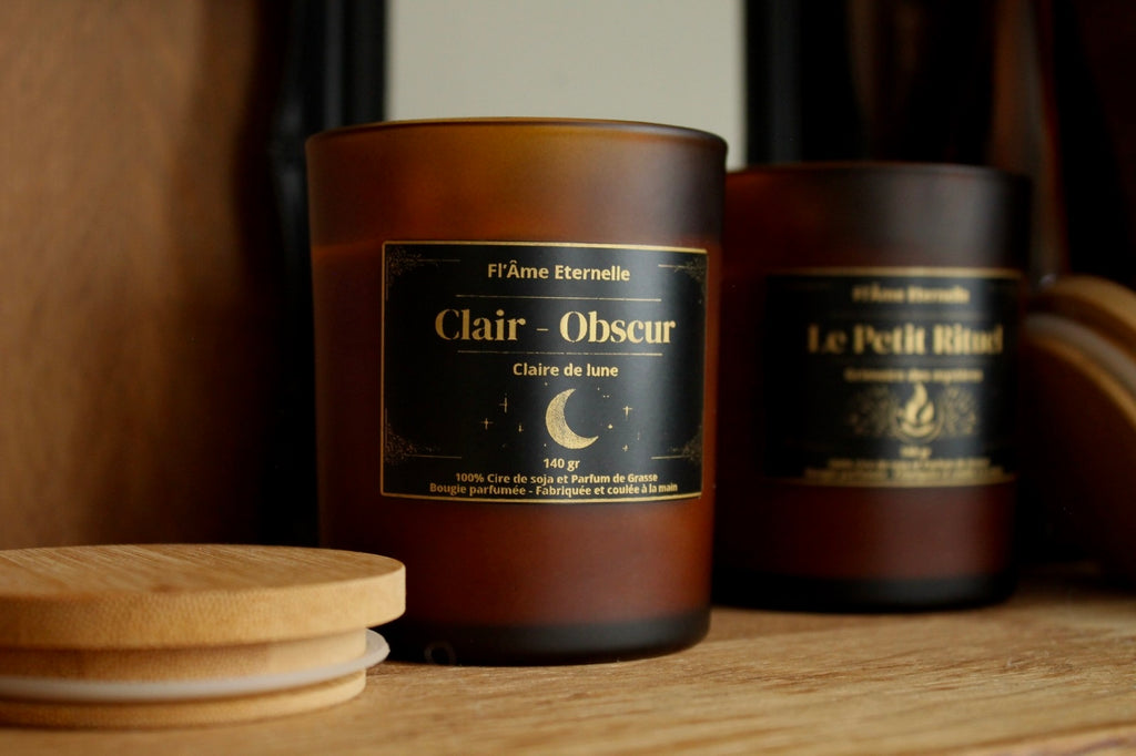Bougies artisanales Fl’âme Éternelle en cire de soja et parfum de Grasse, collection de bougies parfumées faites main