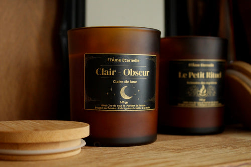 Bougies artisanales Fl’âme Éternelle en cire de soja et parfum de Grasse, collection de bougies parfumées faites main